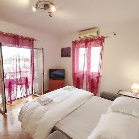 Διαμέρισμα Dario *